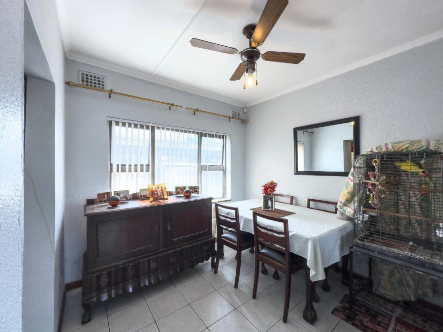 4 Bedroom Property for Sale in Clamhall Western Cape